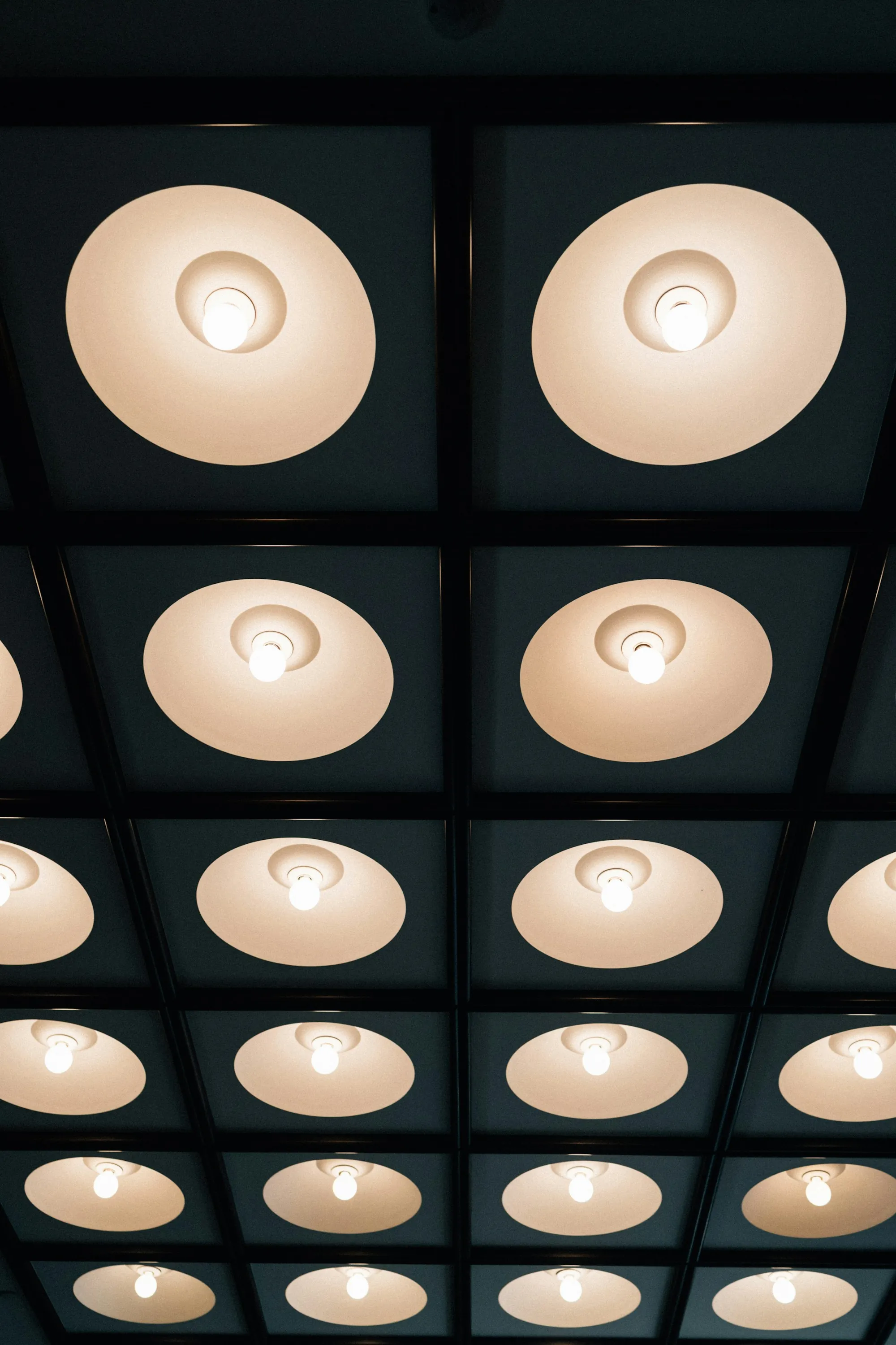 Recessed ceiling lights with warm illumination